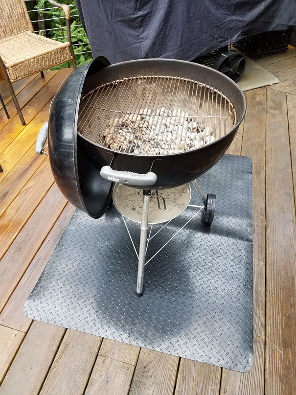 My Weber 22" Charcoal Grill with cover off
